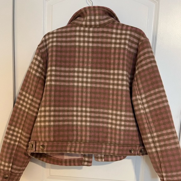 🤩NWT: Josie Plaid button Up Jacket - Picture 4 of 8